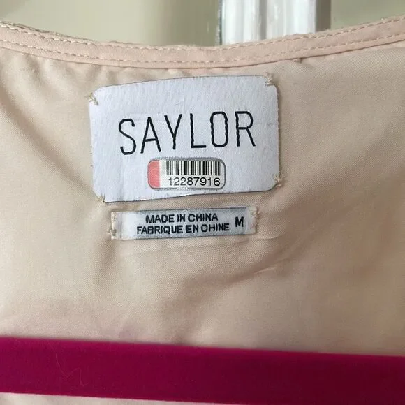 Saylor floral v neck lace maggy dress sheath flared peplum skirt size medium EUC - Picture 9 of 14